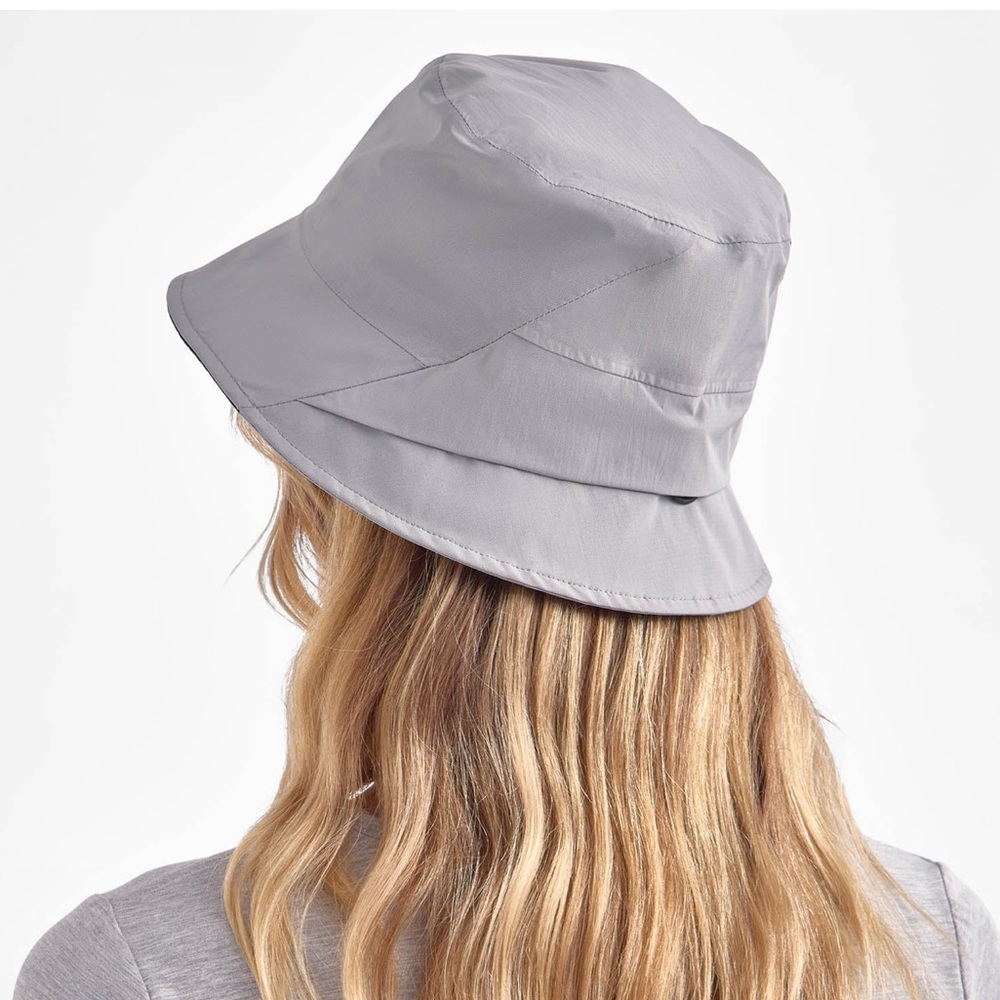 NWT I Solbari Women’s Technical Bucket Hat I color Silver Grey I Size S/M - Picture 3 of 7